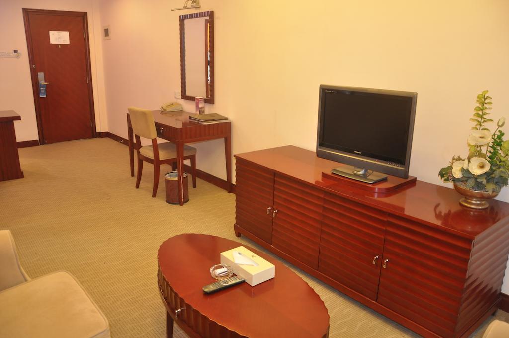 Starway Hotel Silver Zhuhai Quarto foto