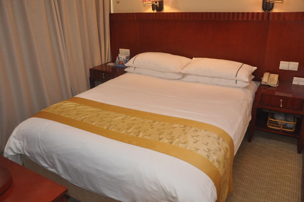 Starway Hotel Silver Zhuhai Quarto foto