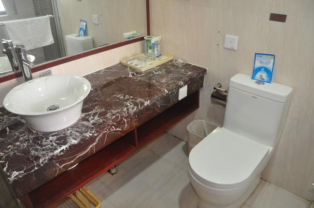 Starway Hotel Silver Zhuhai Quarto foto